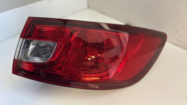 Feu arriere principal gauche (feux) RENAULT CLIO 4 PHASE 2 Essence - Image 1