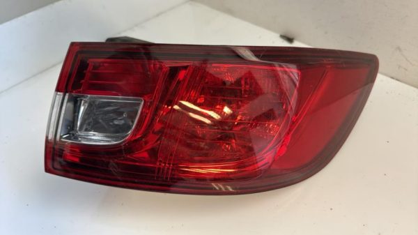 Feu arriere principal gauche (feux) RENAULT CLIO 4 PHASE 2 Essence - Image 2
