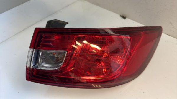 Feu arriere principal gauche (feux) RENAULT CLIO 4 PHASE 2 Essence - Image 3