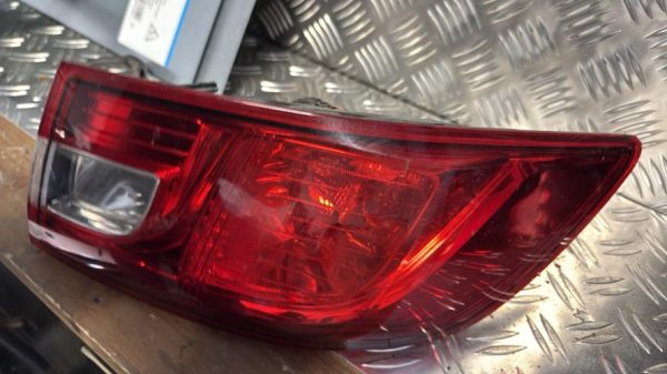 Feu arriere principal droit (feux) RENAULT CLIO 4 PHASE 2 Diesel - Image 1