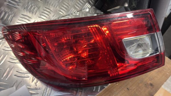 Feu arriere principal gauche (feux) RENAULT CLIO 4 PHASE 2 Diesel - Image 1