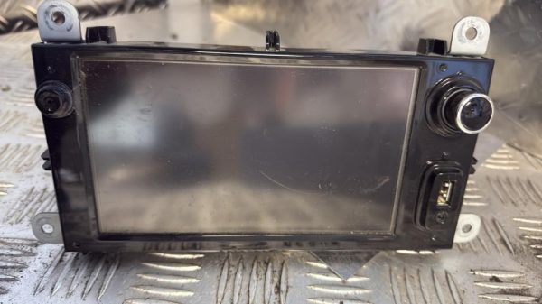 Autoradio d'origine RENAULT CLIO 4 PHASE 1 Essence - Image 1