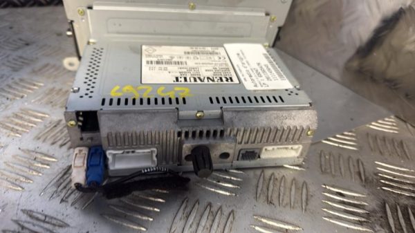 Autoradio d'origine RENAULT CLIO 4 PHASE 1 Essence - Image 4