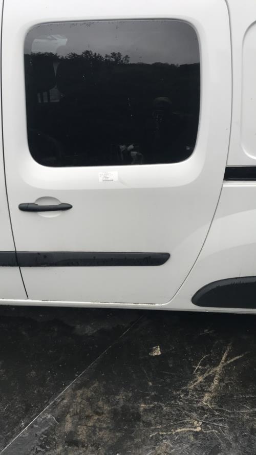 Porte laterale gauche MERCEDES CITAN 1 415 Diesel - Image 1