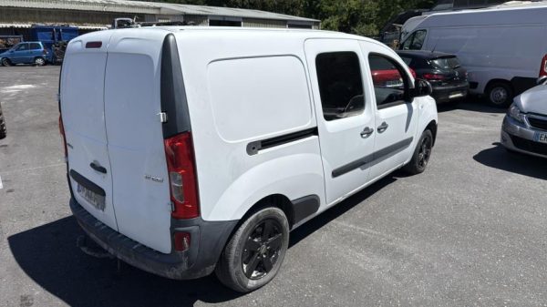 Pare choc arriere MERCEDES CITAN 1 415 Diesel - Image 8