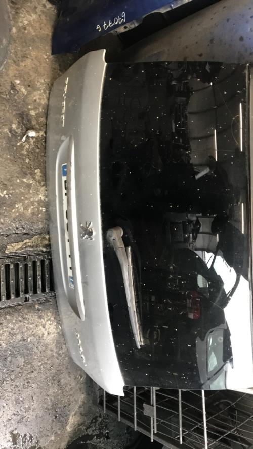 Malle/Hayon arriere PEUGEOT 206 PHASE 2 BREAK Essence - Image 1