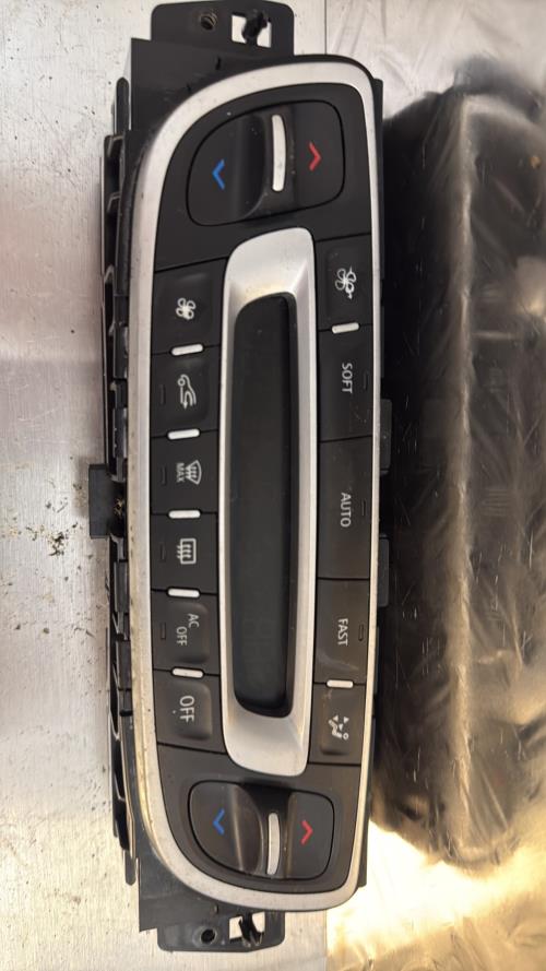 Commande chauffage RENAULT SCENIC 3 PHASE 1 Diesel - Image 2