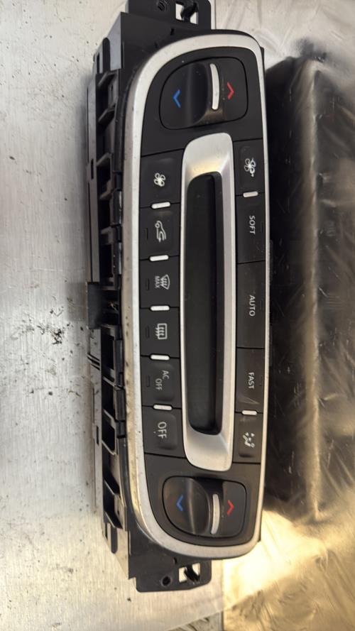 Commande chauffage RENAULT SCENIC 3 PHASE 1 Diesel - Image 3