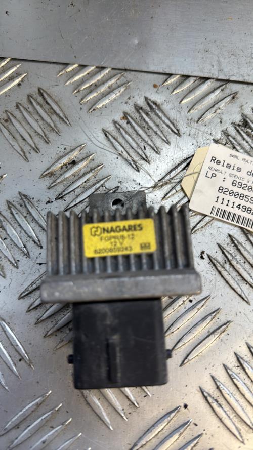 Relais de prechauffage RENAULT SCENIC 3 PHASE 1 Diesel - Image 2