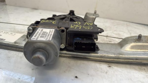 Leve vitre electrique avant gauche PEUGEOT 2008 1 PHASE 1 Diesel - Image 3