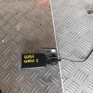 Attache ceinture arriere gauche OPEL CORSA E Essence - Image 1