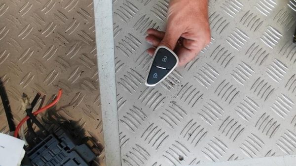 Commande de fermeture centralisee OPEL CORSA E Essence - Image 2