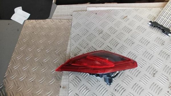 Feu arriere secondaire droit (feux) OPEL CORSA E Essence - Image 1
