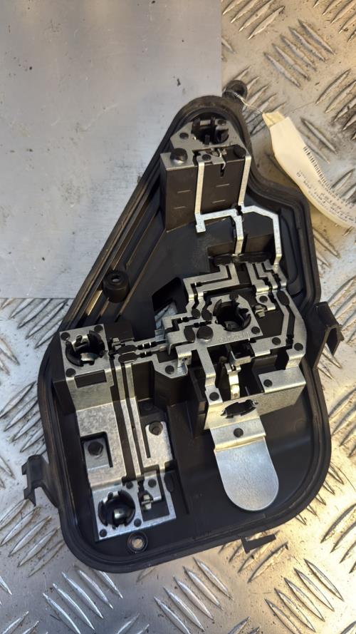 Platine feu arriere gauche OPEL ASTRA H PHASE 1 Diesel - Image 1