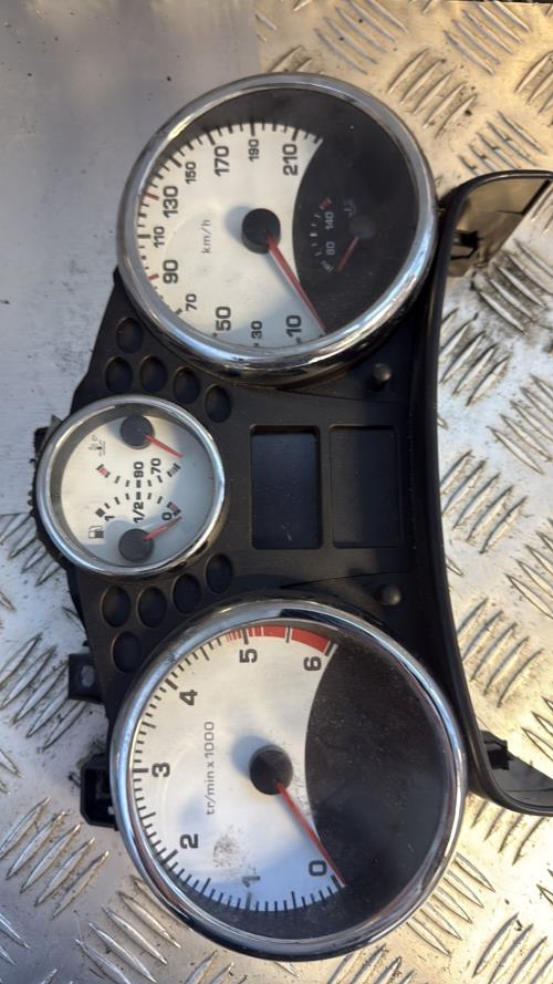 Compteur PEUGEOT 207 PHASE 1 Diesel - Image 1