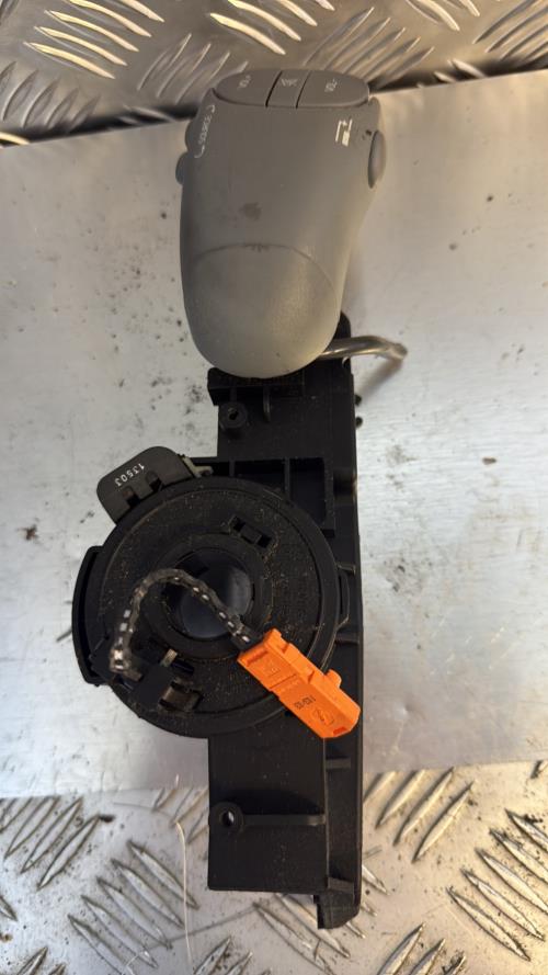 Contacteur tournant RENAULT TWINGO 1 PHASE 3 Essence - Image 1