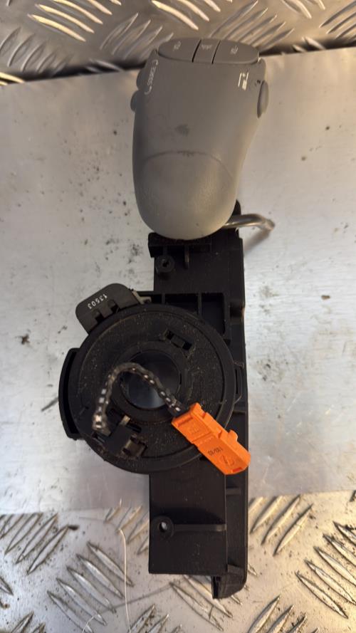 Contacteur tournant RENAULT TWINGO 1 PHASE 3 Essence - Image 2