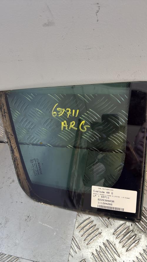 Custode arriere gauche (porte) RENAULT MEGANE 3 PHASE 3 Diesel - Image 2