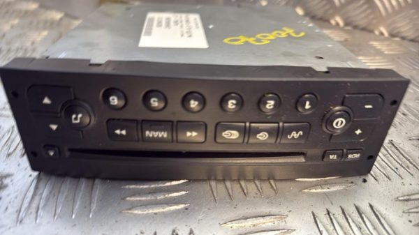 Autoradio d'origine CITROEN C4 GRAND PICASSO 1 Diesel - Image 2
