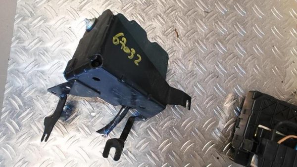 Bloc ABS (freins anti-blocage) RENAULT CLIO 4 PHASE 2 Diesel - Image 2