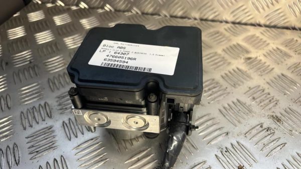 Bloc ABS (freins anti-blocage) RENAULT CLIO 4 PHASE 2 Diesel - Image 1