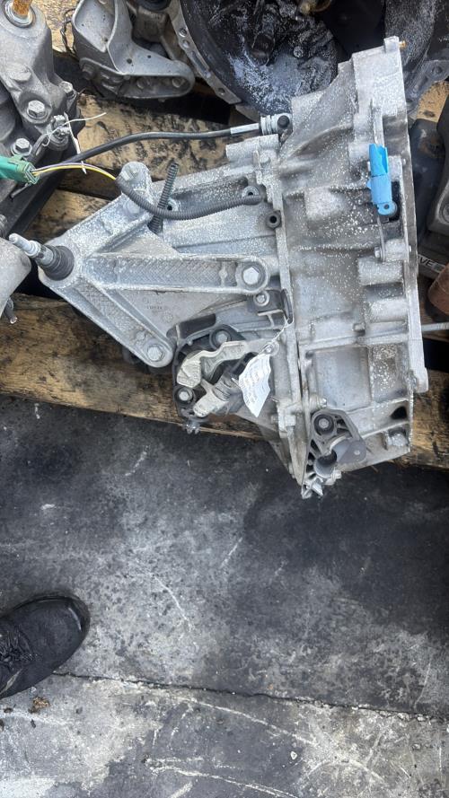 Boite de vitesses RENAULT CLIO 3 PHASE 1 Essence - Image 1