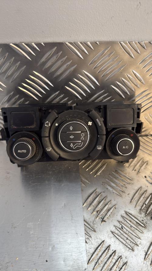 Commande chauffage PEUGEOT 308 1 SW PHASE 1 BREAK Diesel - Image 3