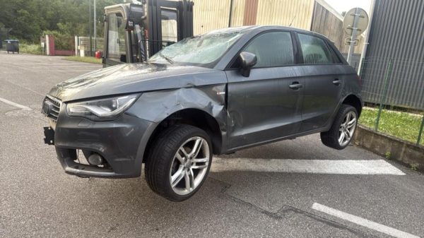 Commande retroviseurs AUDI A1 1 SPORTBACK PHASE 1 Diesel - Image 6