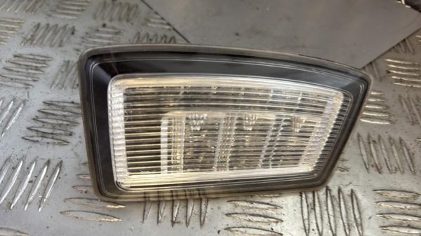 Divers AUDI A1 1 SPORTBACK PHASE 1 Diesel - Image 2