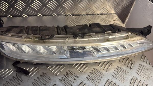 Feu diurne avant droit CITROEN C4 GRAND PICASSO 2 PHASE 1 Diesel - Image 3