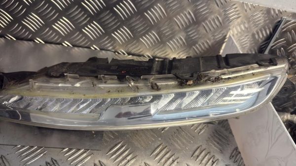 Feu diurne avant gauche CITROEN C4 GRAND PICASSO 2 PHASE 1 Diesel - Image 2