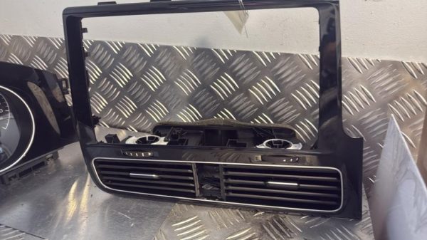 Aerateur tableau de bord VOLKSWAGEN GOLF 7 PHASE 2 Diesel - Image 2