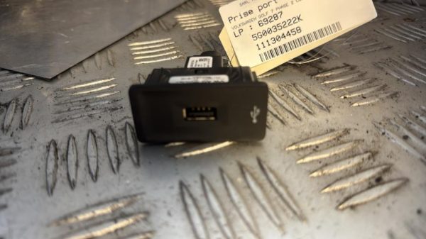Prise port USB VOLKSWAGEN GOLF 7 PHASE 2 Diesel - Image 2