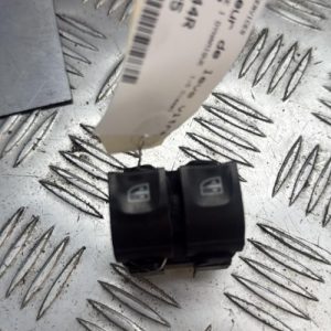 Interrupteur de leve vitre avant gauche RENAULT CLIO 4 PHASE 1 Diesel - Image 1
