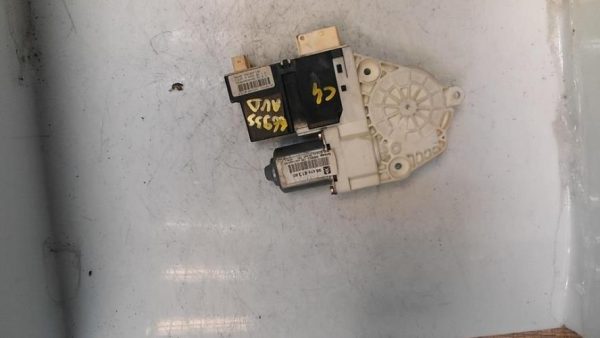 Moteur leve vitre avant droit CITROEN C4 1 PHASE 1 Diesel - Image 1