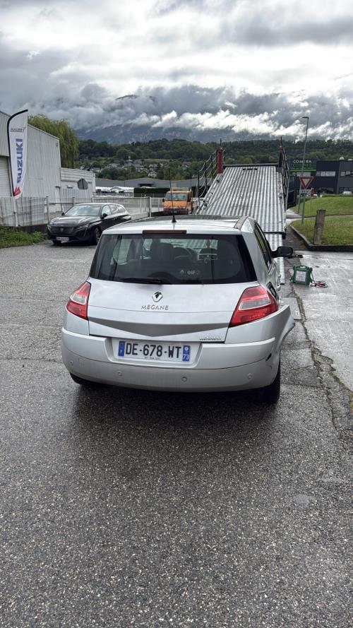 Autoradio d'origine RENAULT MEGANE 2 PHASE 2 Diesel - Image 8
