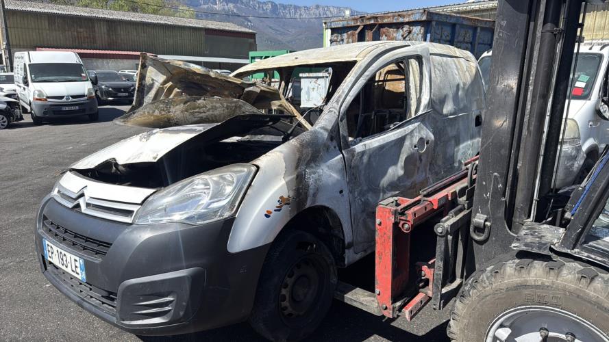 Bloc ABS (freins anti-blocage) CITROEN BERLINGO 2 PHASE 3 Diesel - Image 5