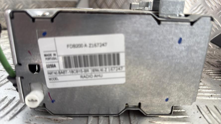 Autoradio d'origine FORD FIESTA 6 PHASE 1 Essence - Image 2