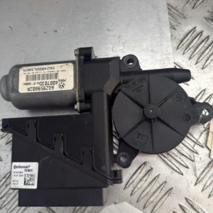 Moteur leve vitre avant gauche VOLKSWAGEN POLO 4 PHASE 1 Diesel - Image 1