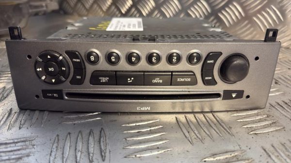 Autoradio d'origine PEUGEOT 308 1 PHASE 1 Diesel - Image 1