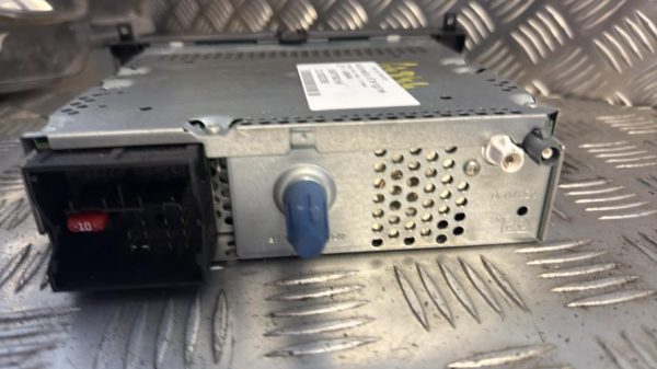 Autoradio d'origine PEUGEOT 308 1 PHASE 1 Diesel - Image 3