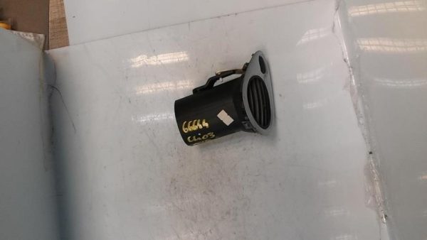 Aerateur tableau de bord avant gauche RENAULT CLIO 3 PHASE 2 Diesel - Image 1