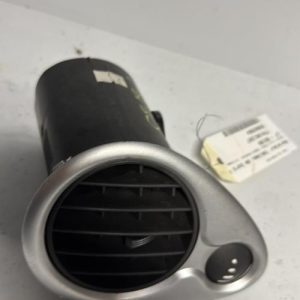 Aerateur tableau de bord avant gauche RENAULT CLIO 3 PHASE 2 BREAK Diesel - Image 1