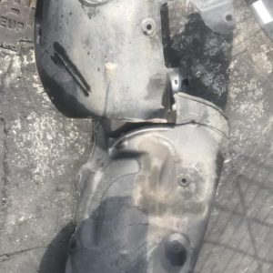 Pare boue avant gauche RENAULT MEGANE 2 PHASE 1 BREAK Essence - Image 1