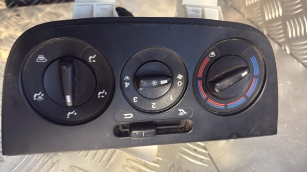 Commande chauffage PEUGEOT BIPPER Diesel - Image 1