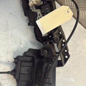 Serrure avant gauche RENAULT MEGANE 3 PHASE 1 BREAK Diesel - Image 1