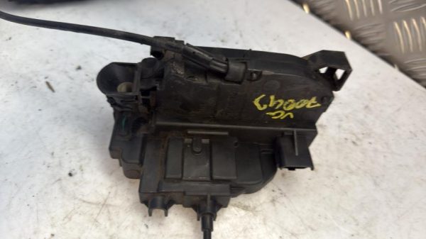 Serrure avant gauche RENAULT MEGANE 3 PHASE 1 BREAK Diesel - Image 3