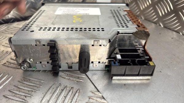 Autoradio d'origine RENAULT MEGANE 2 PHASE 1 Diesel - Image 3