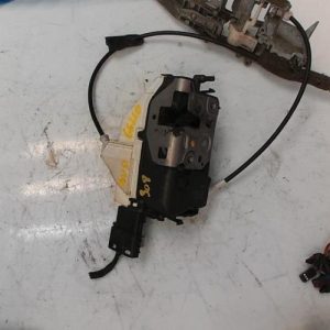 Serrure avant droit PEUGEOT 308 1 SW PHASE 1 BREAK Diesel - Image 1