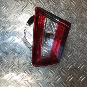 Feu arriere secondaire droit (feux) RENAULT CLIO 4 PHASE 2 Diesel - Image 1